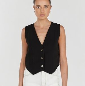 DISSH NWT Rowan Black V-neck Lightweight Vest Size 6